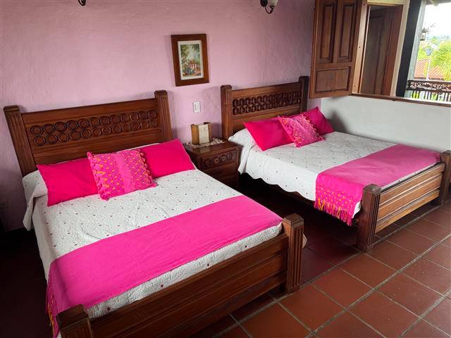 habitacion con dos camas