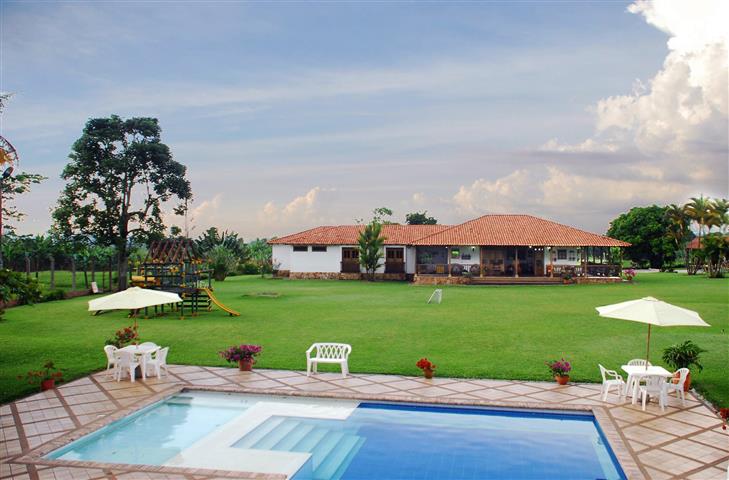 - Hoteles en el Eje Cafetero Alquiler Fincas Quindio