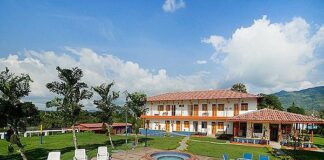 Hotel la Rivera