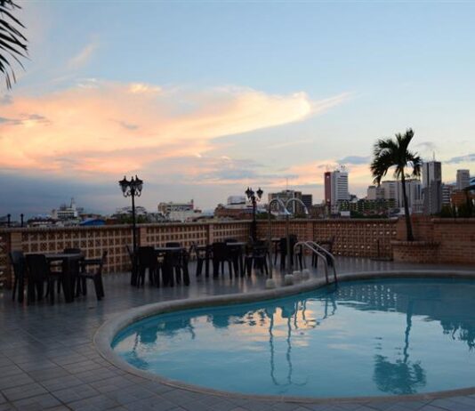 Hotel Calima Real